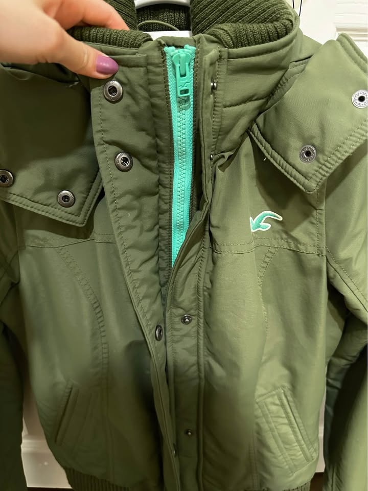Women's Hollister ALL-WEATHER Green Hooded Bomber Jacket M - photo 2