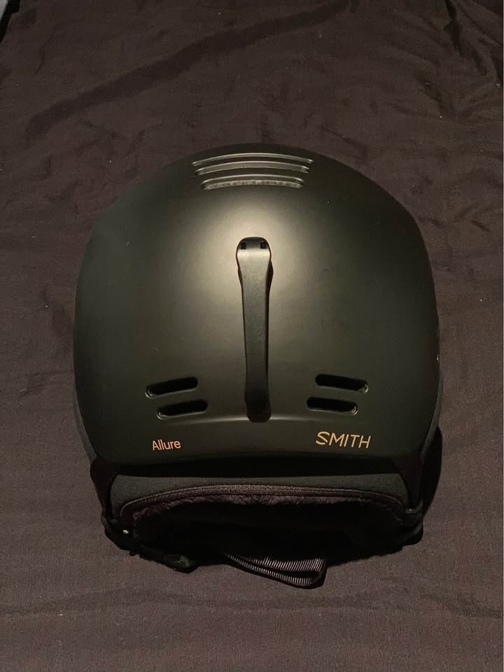 Smith Allure Ski Helmet - Medium & Smith Goggles - photo 3