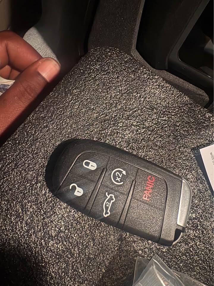 DODGE KEY - photo 4