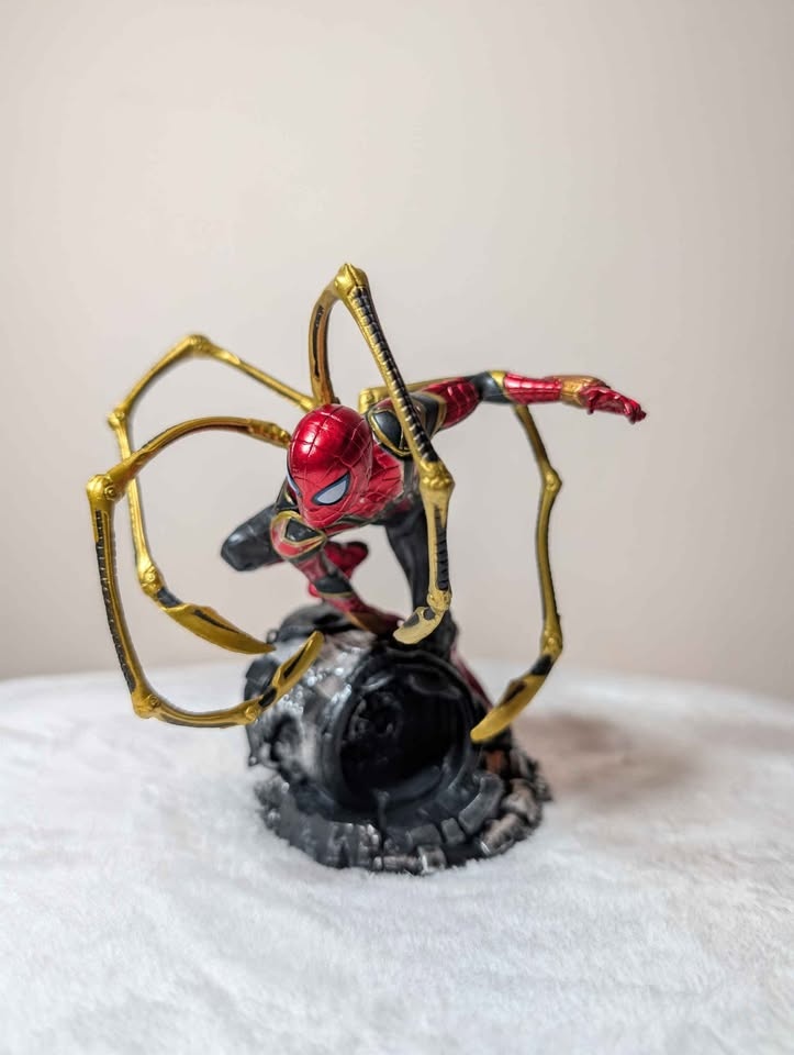 Hasbro Spiderman with Web Action Figure - photo 4