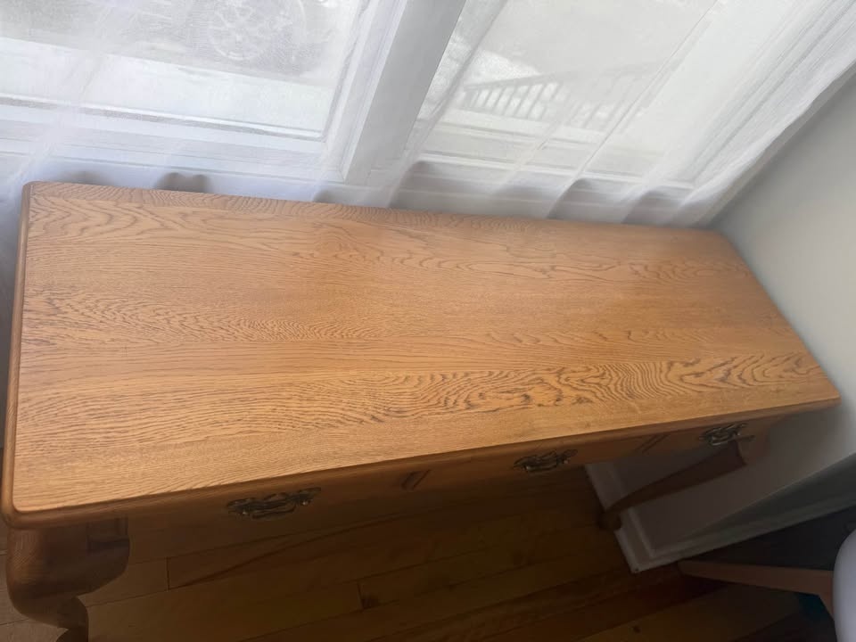 Console table - photo 2
