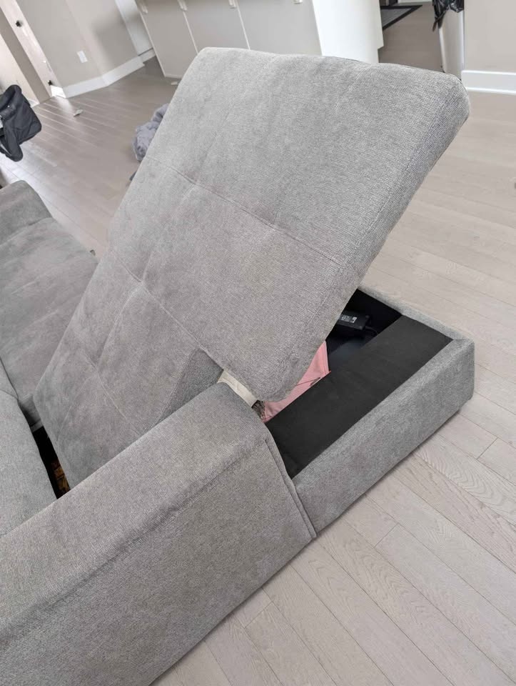 Savvy Sleeper Sectional w/ Wireless Charging & Storage (The Bric - photo 5