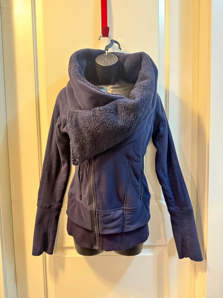 Lululemon Gratitude Wrap-inspired Fleece Teddy Jacket - Size 4
