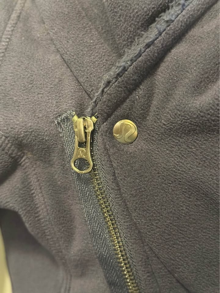 Lululemon Gratitude Wrap-inspired Fleece Teddy Jacket - Size 4 - photo 3