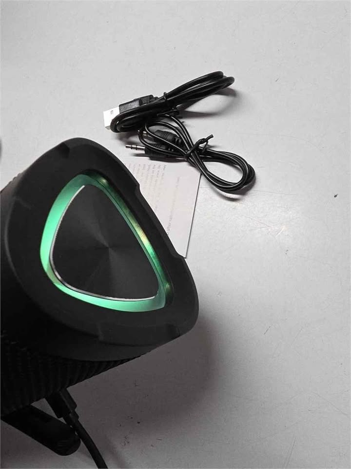 Vanzon V40 Bluetooth Speaker with IPX7 - photo 3