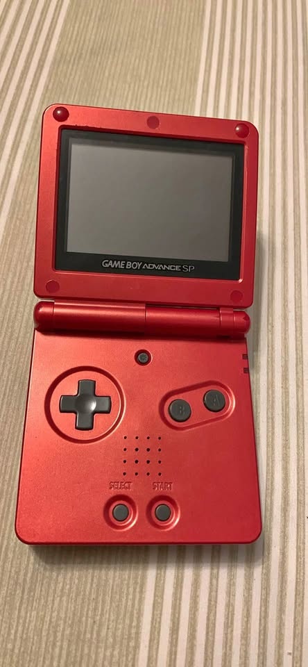 Nintendo Game Boy Advance SP Red with charger