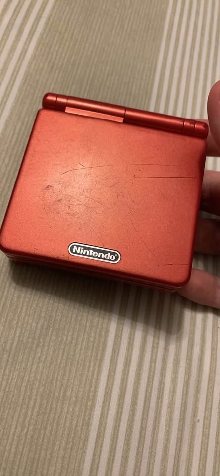 Nintendo Game Boy Advance SP Red with charger - photo 2