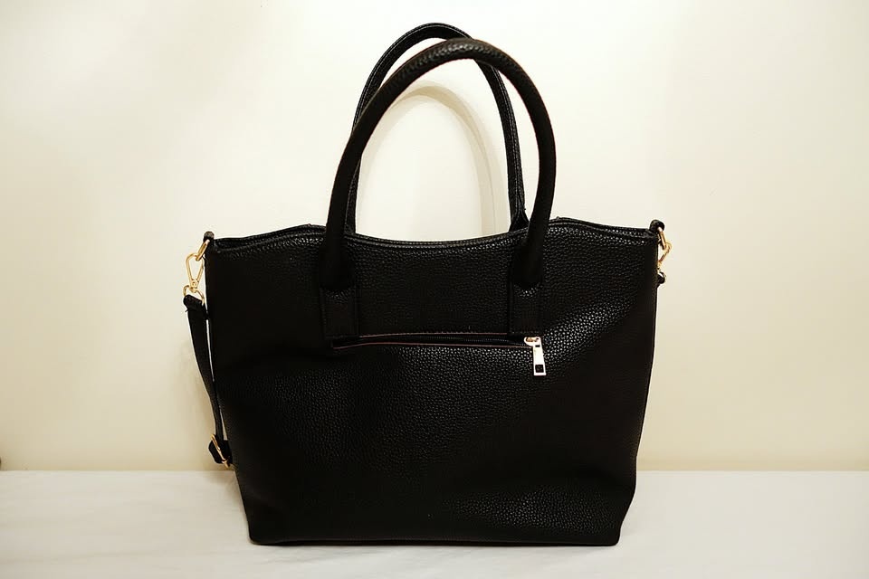 NEW Black Faux Leather Tote Bag Purse w/ Detachable Strap - photo 2
