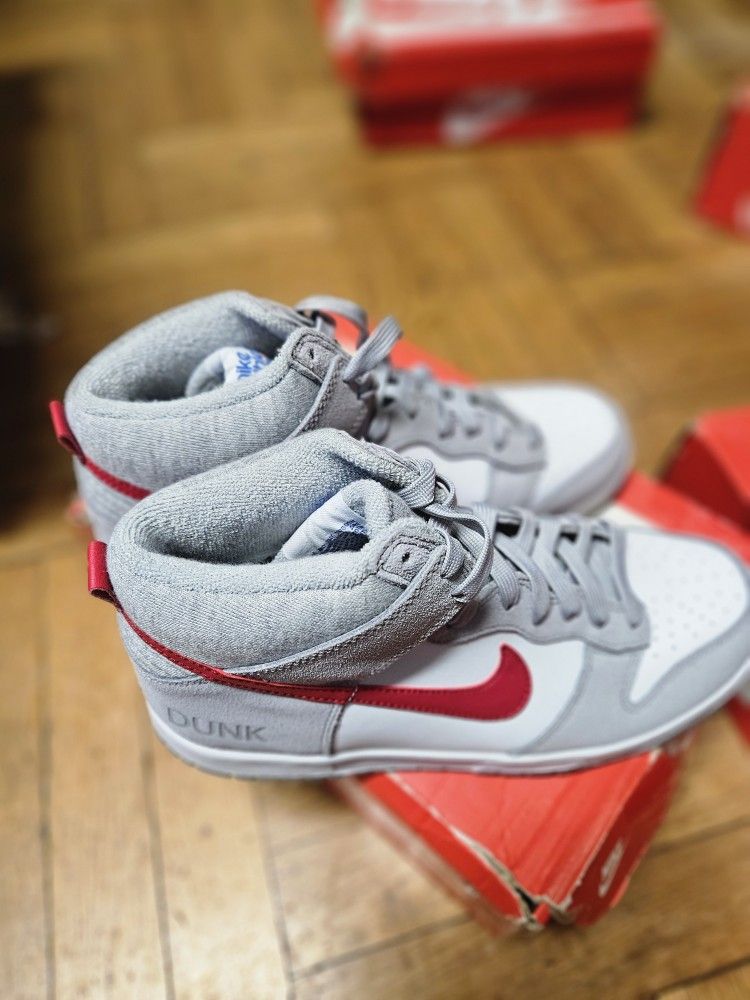 Nike Basketball Shoes Size 7