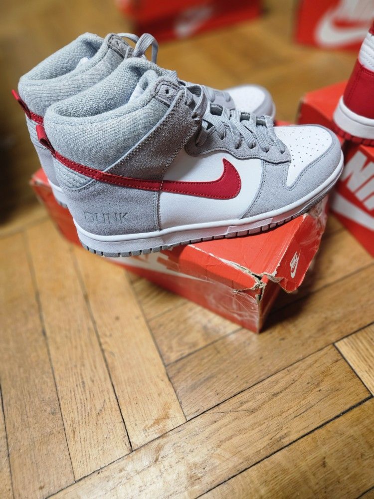 Nike Basketball Shoes Size 7 - photo 2