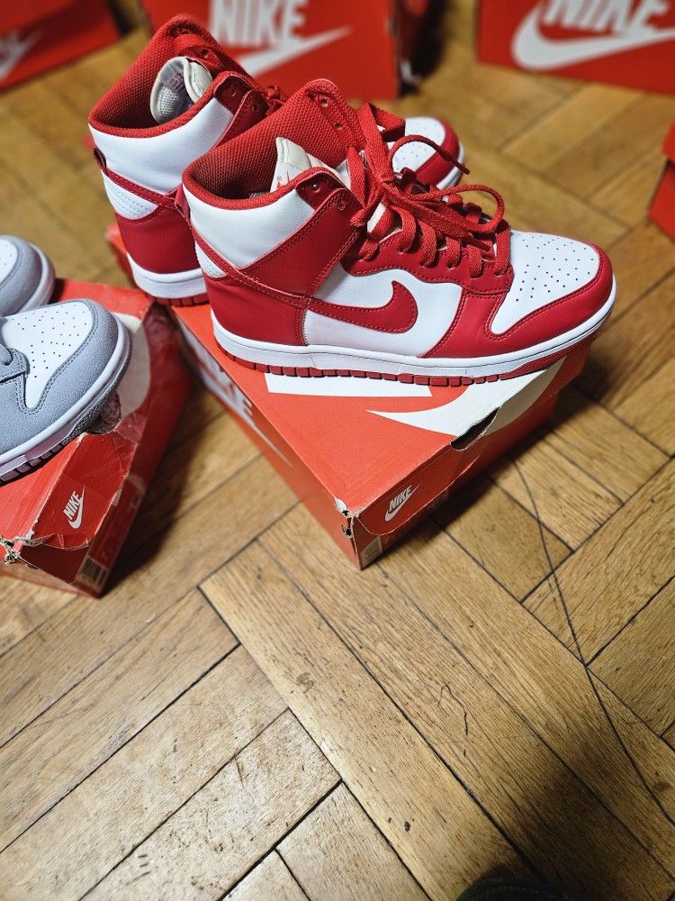 Nike Basketball Shoes Size 7 - photo 3
