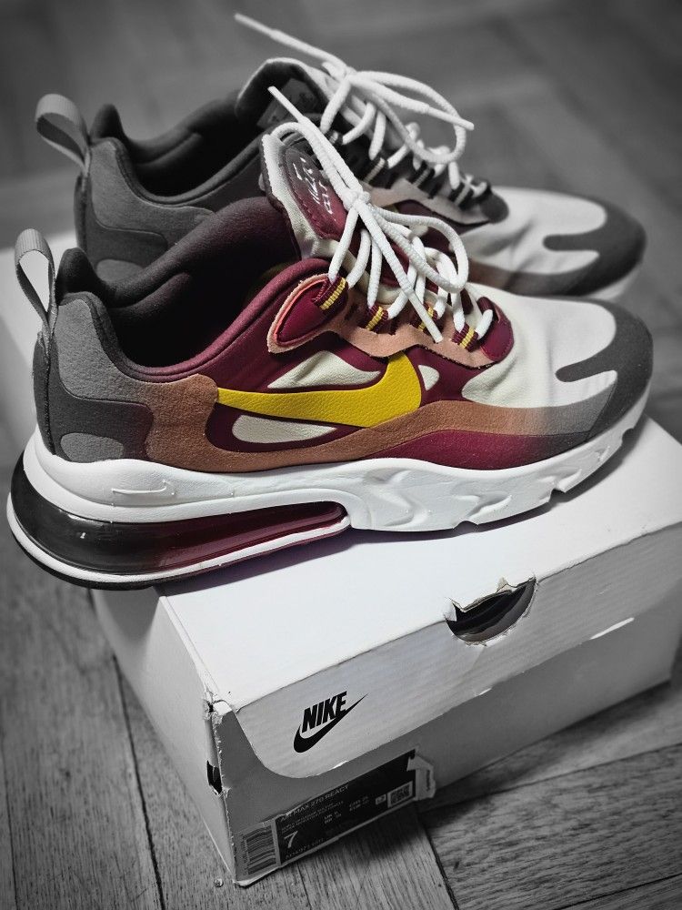 Air Max 270 React