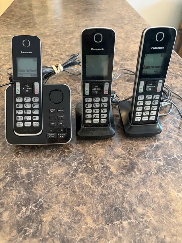 Panasonic Home Phone w/ 3 Handsets - photo 2