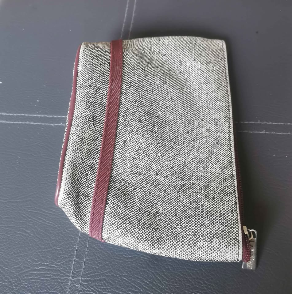 Lancome Makeup Bag w/ Free IL MAKIAGE Eyeliner & BTLLSSH Lashes - photo 2