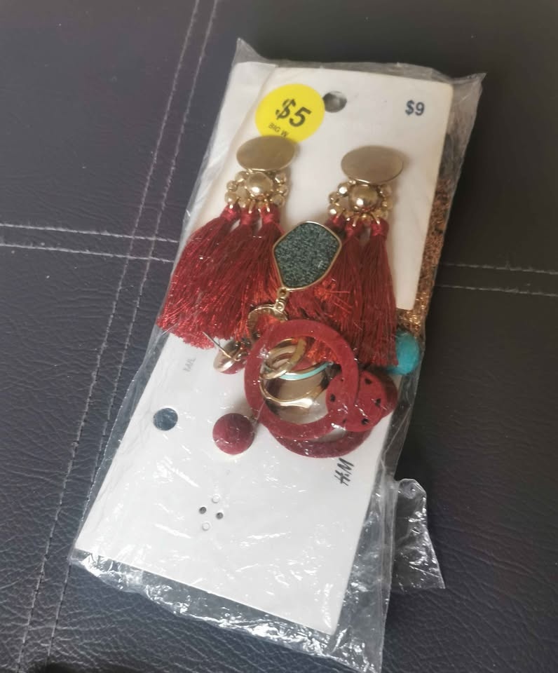 New Jewelry Lot - Earrings, Necklace, Bracelet (H&M, Big W) - photo 2
