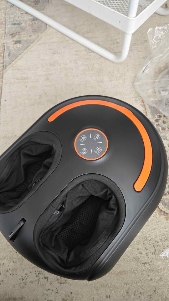 Shiatsu Foot Massager w Heat & Air Compression - photo 4