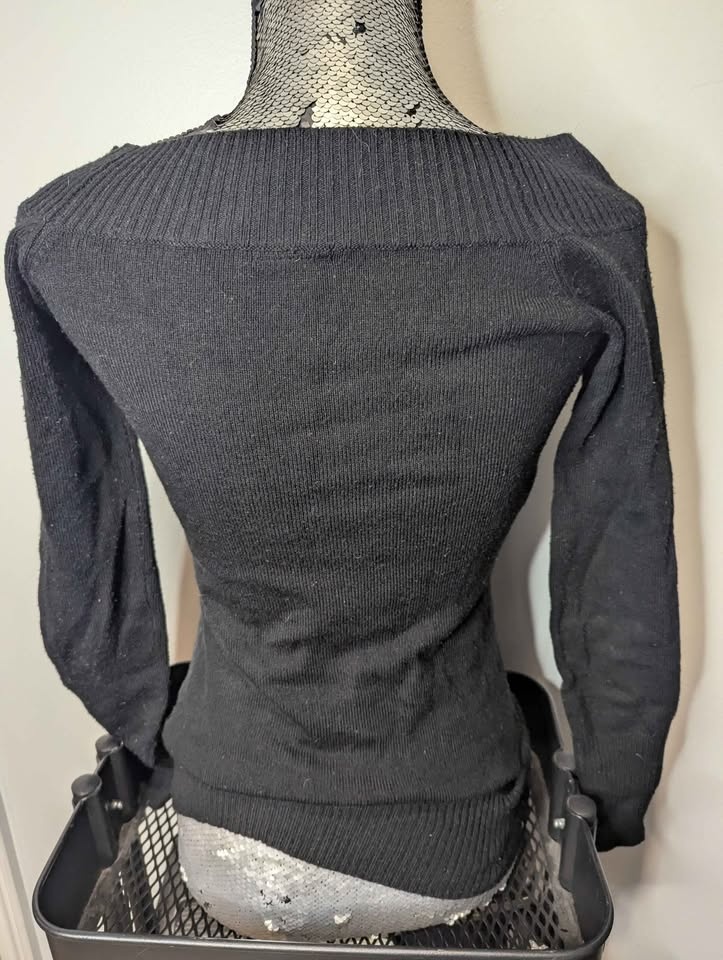 Designer Guess shirt ladies sz sm - photo 2
