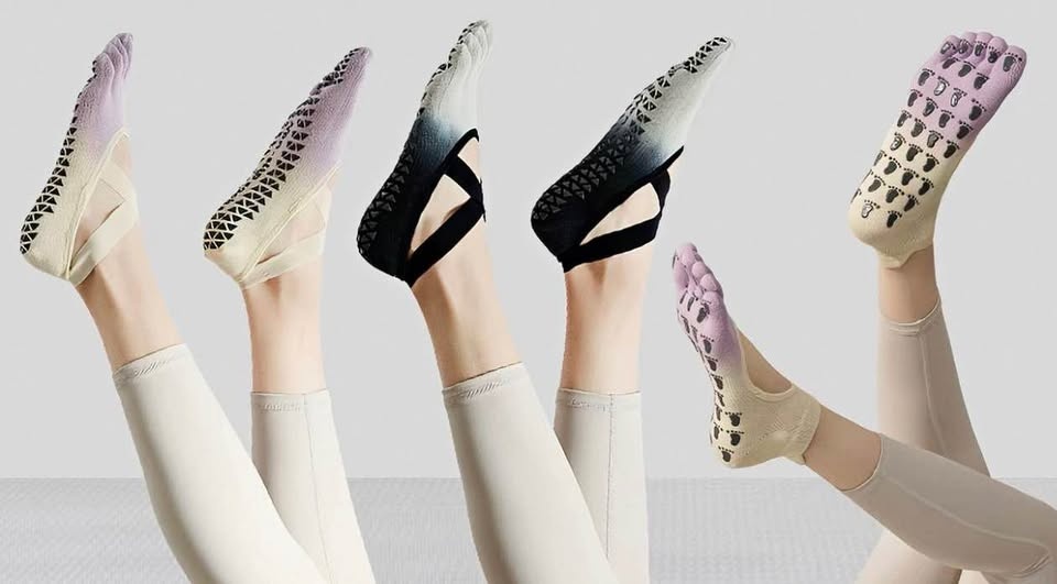 Yoga Toe Socks / Pilates Grip Socks – New | $7 for 2 pairs