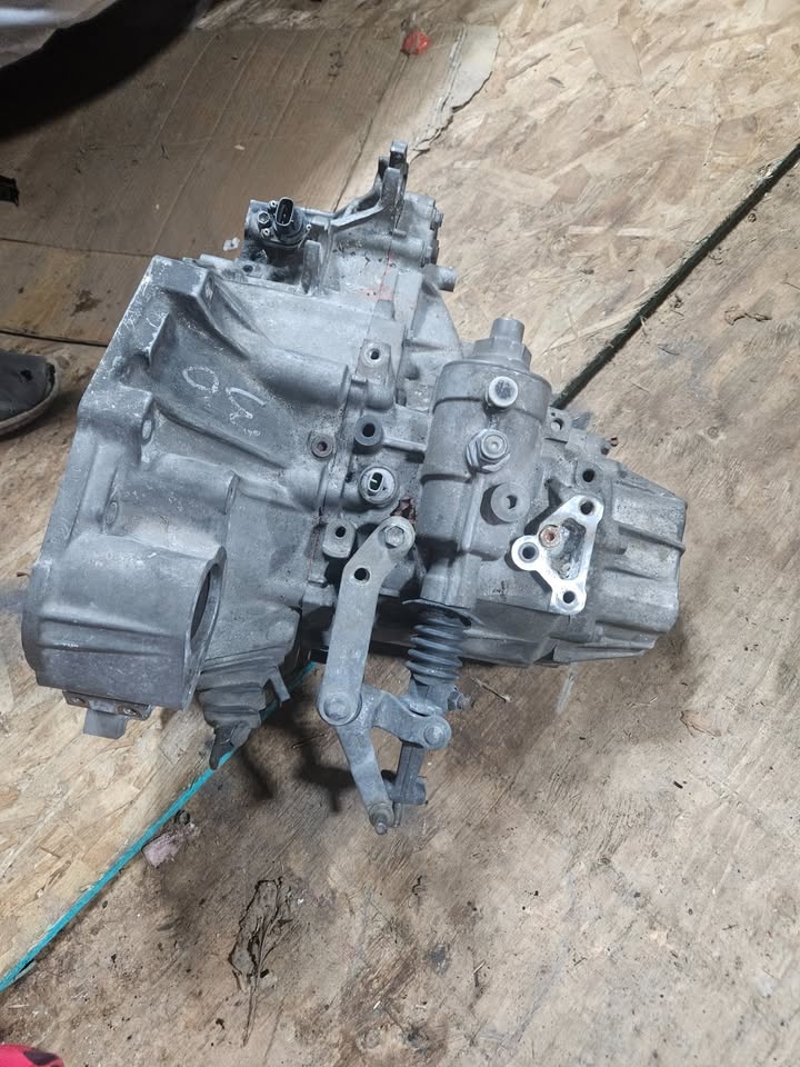 S54 Transmission + Clutch - photo 2