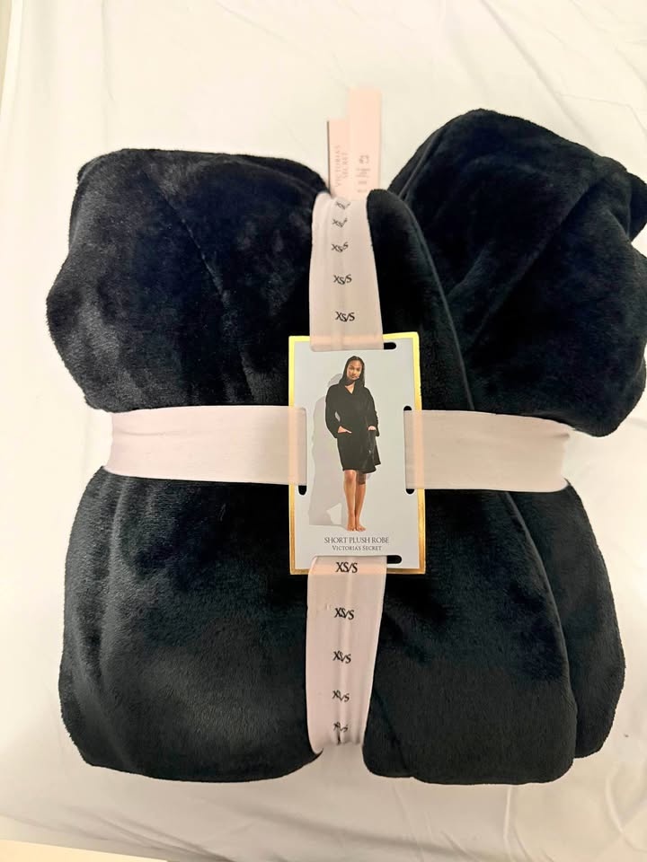 Victoria's Secret Plush Robe