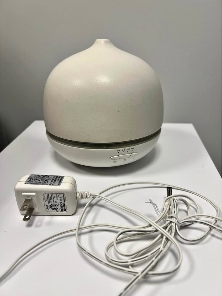 Saje Essential Oil Diffuser – Works Great