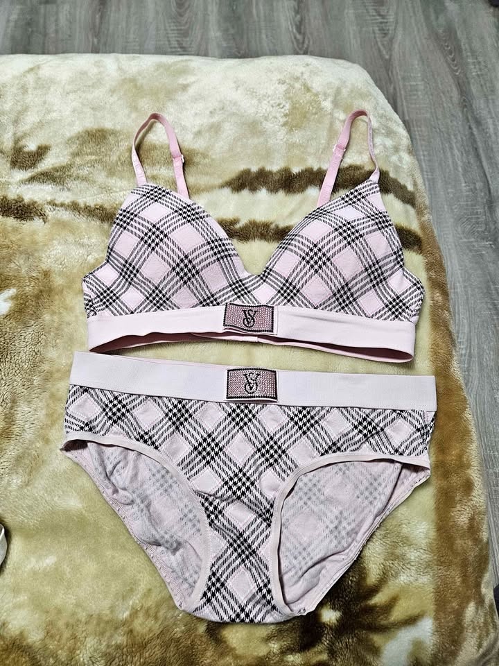 Victoria's Secret Lounge Set