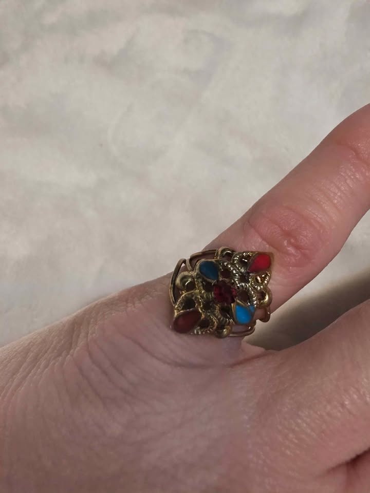 Vintage Costume Ring - Approx Size 6-5 - photo 2