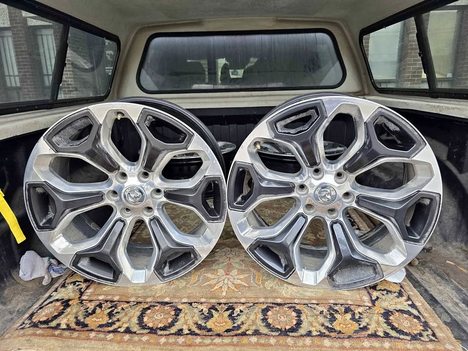 Rims for Ram truck 22"