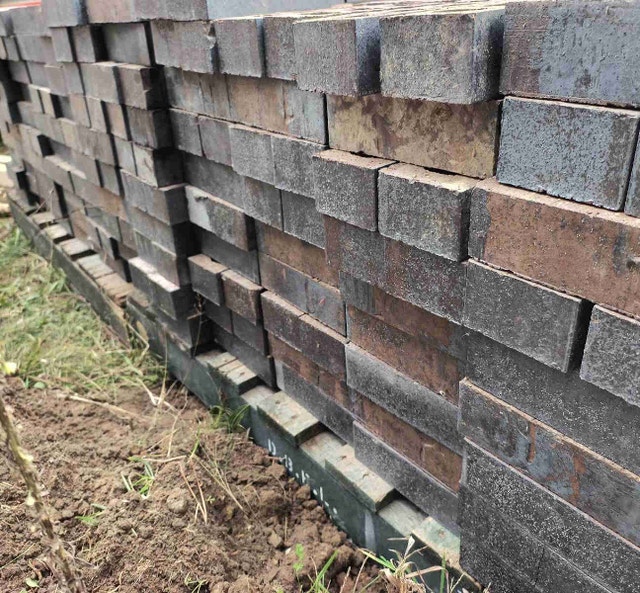 1064 Hi-End Brown-Grey Bricks - New