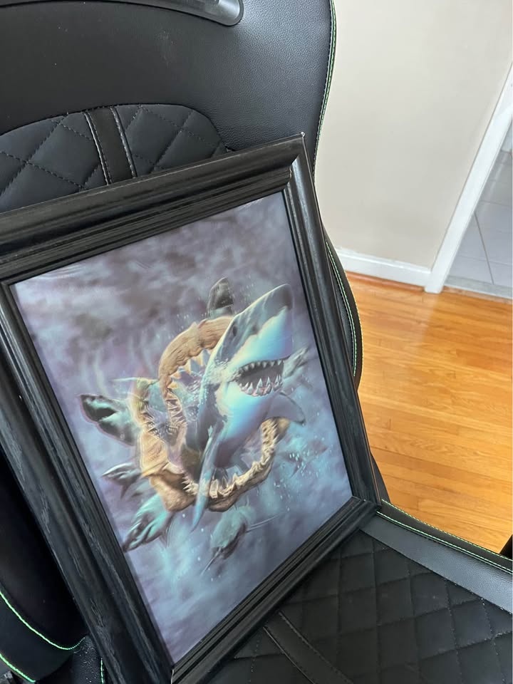 Shark 3-D picture - photo 3