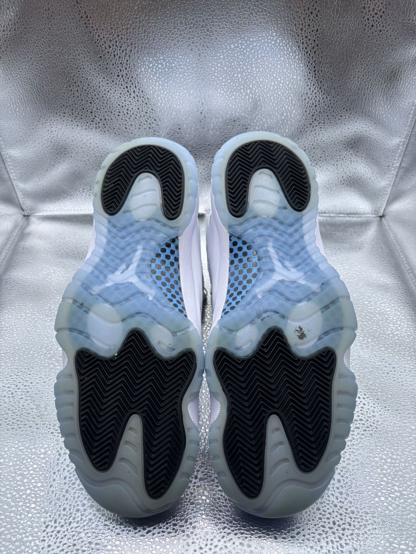 Air Jordan 11 Legend Blue 2024 - photo 3