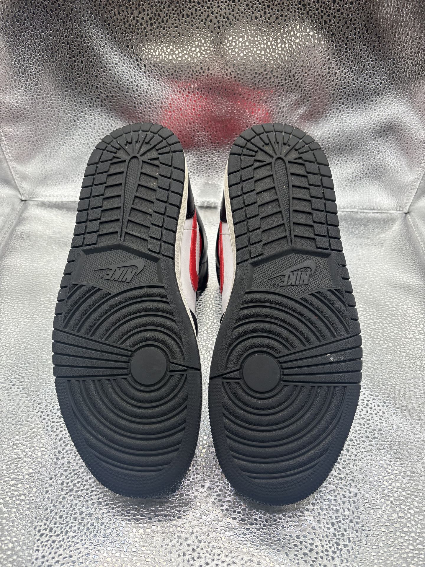 Air Jordan 1 Mid White Black Red - photo 3