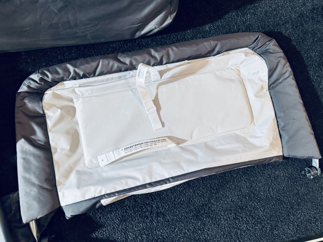 Baby Playard - Playard with Newborn Napper and Mattress - photo 4