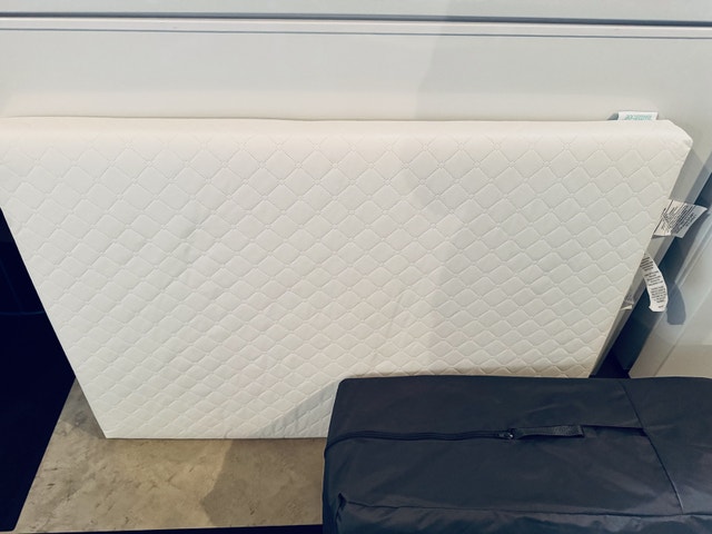 Baby Playard - Playard with Newborn Napper and Mattress - photo 5