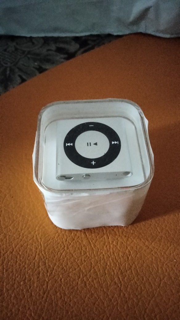Apple iPod Shuffle 2GB