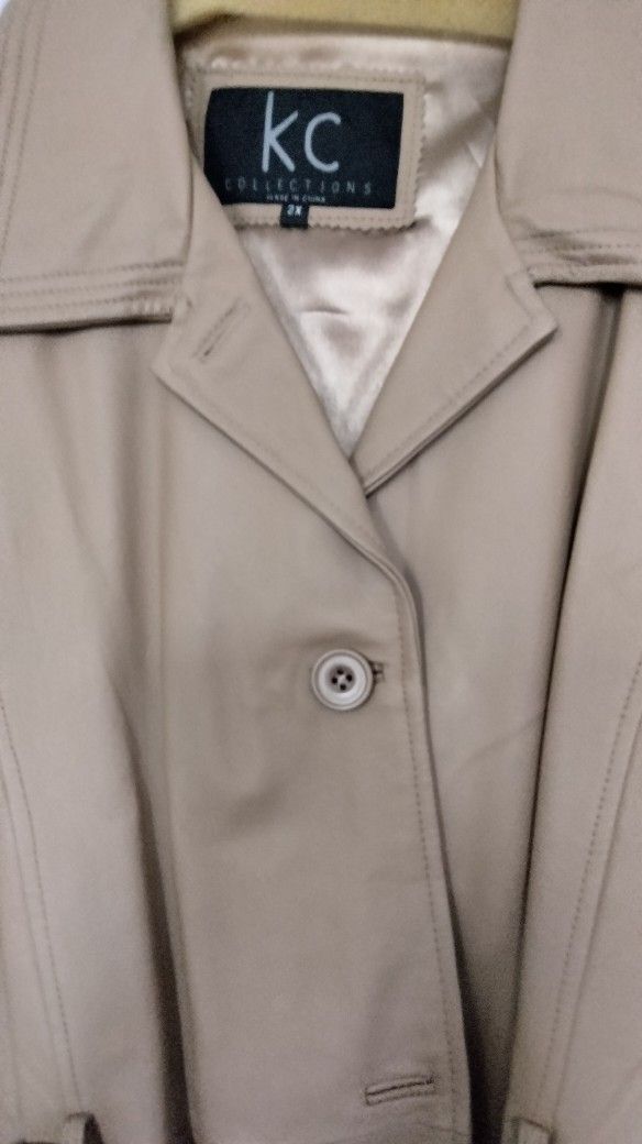 LEATHER COAT