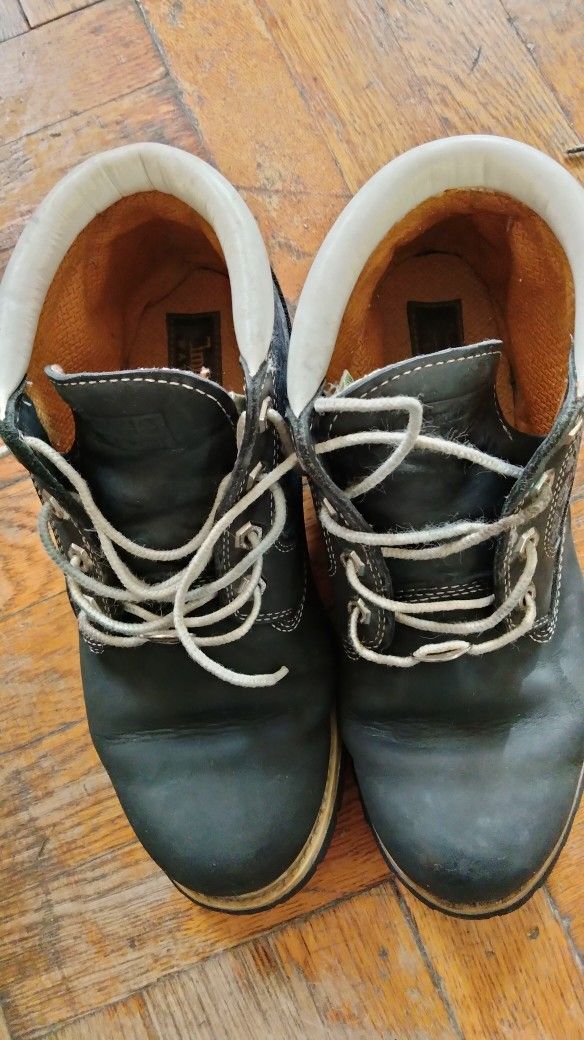TIMBERLAND BOOTS