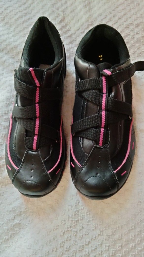 FABCO Sneakers - Size 7.5 - Black/Fuchsia