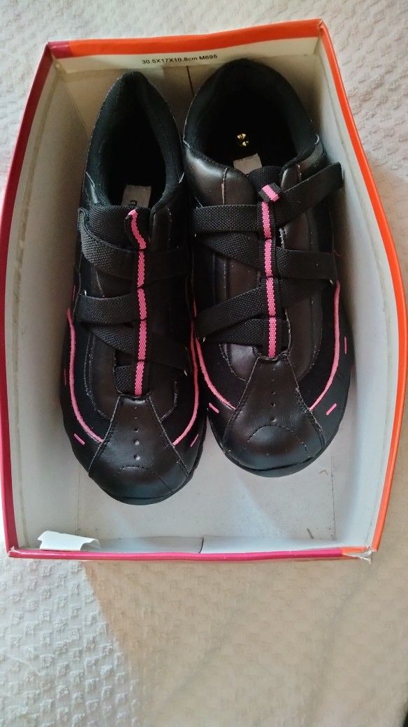 FABCO Sneakers - Size 7.5 - Black/Fuchsia - photo 2