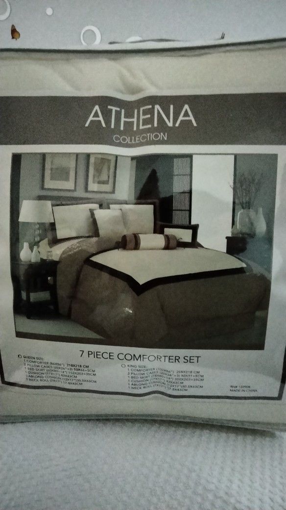 ATHENA COMFORTER SET
