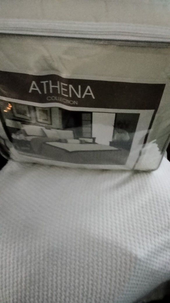 ATHENA COMFORTER SET - photo 2