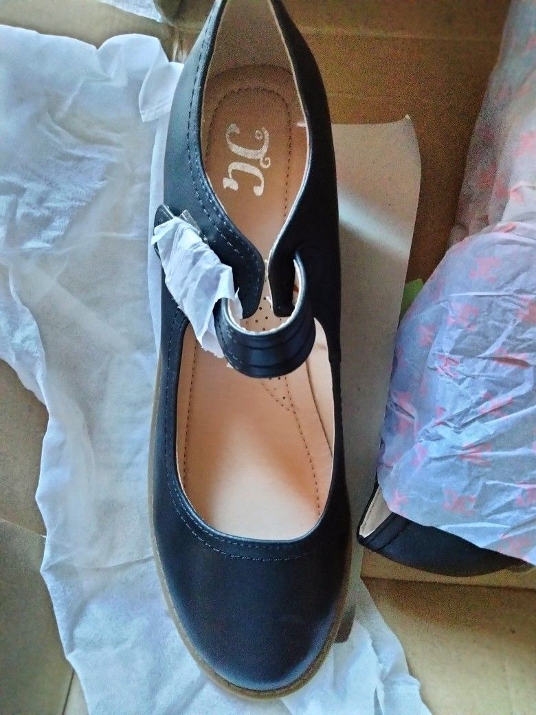 WOMENS SHOES