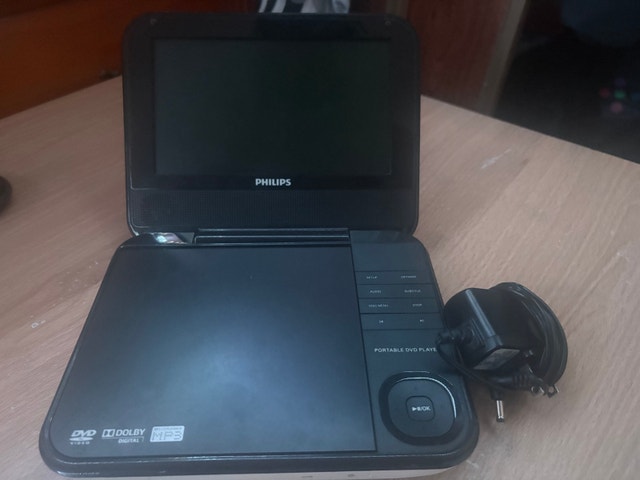 Phillips 7 Portable DVD Player