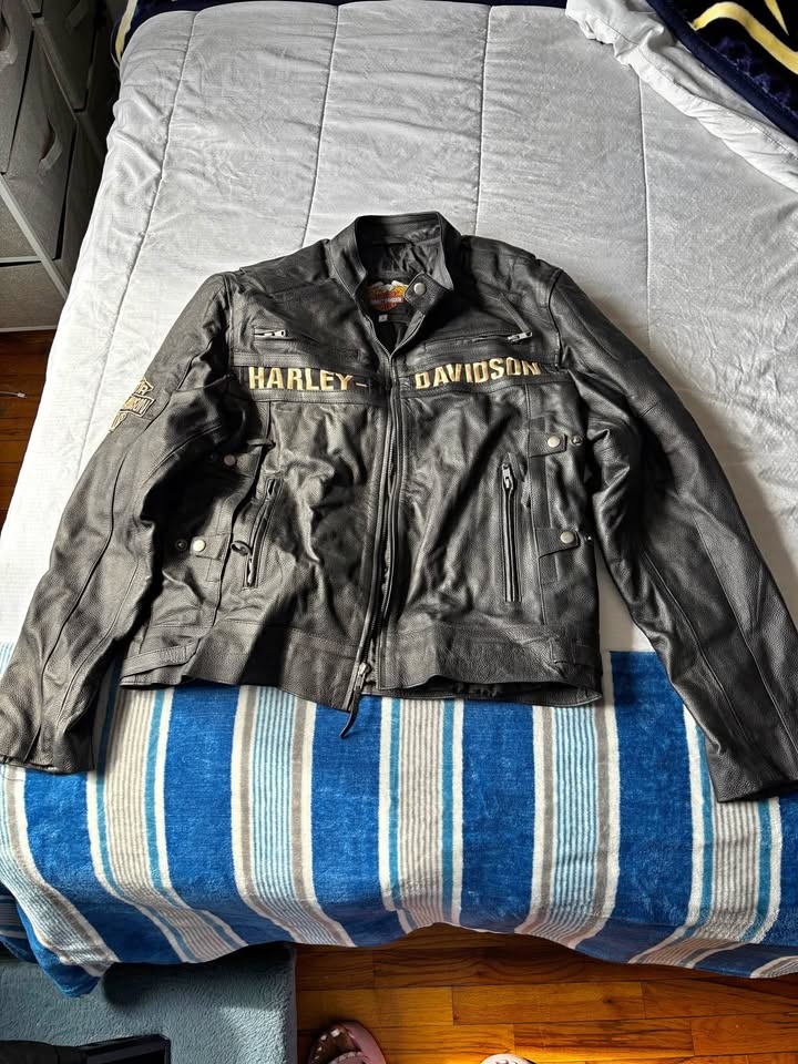 Harley-Davidson Leather Jackets (2) Men L, Women M