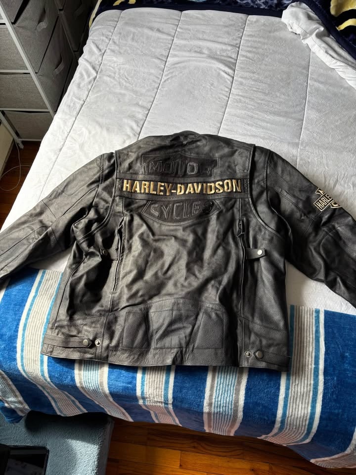 Harley-Davidson Leather Jackets (2) Men L, Women M - photo 4