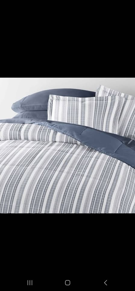 7 Piece Bedding Set - Comforter & Sheets - photo 3