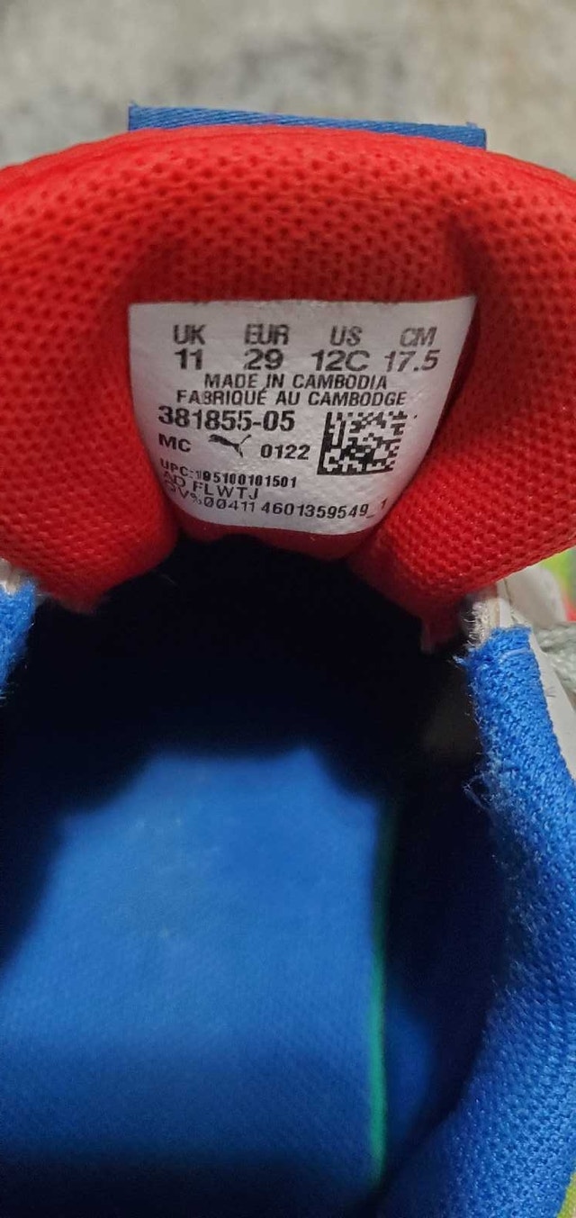 Puma shoes for 4 to 5yr old boy - photo 2