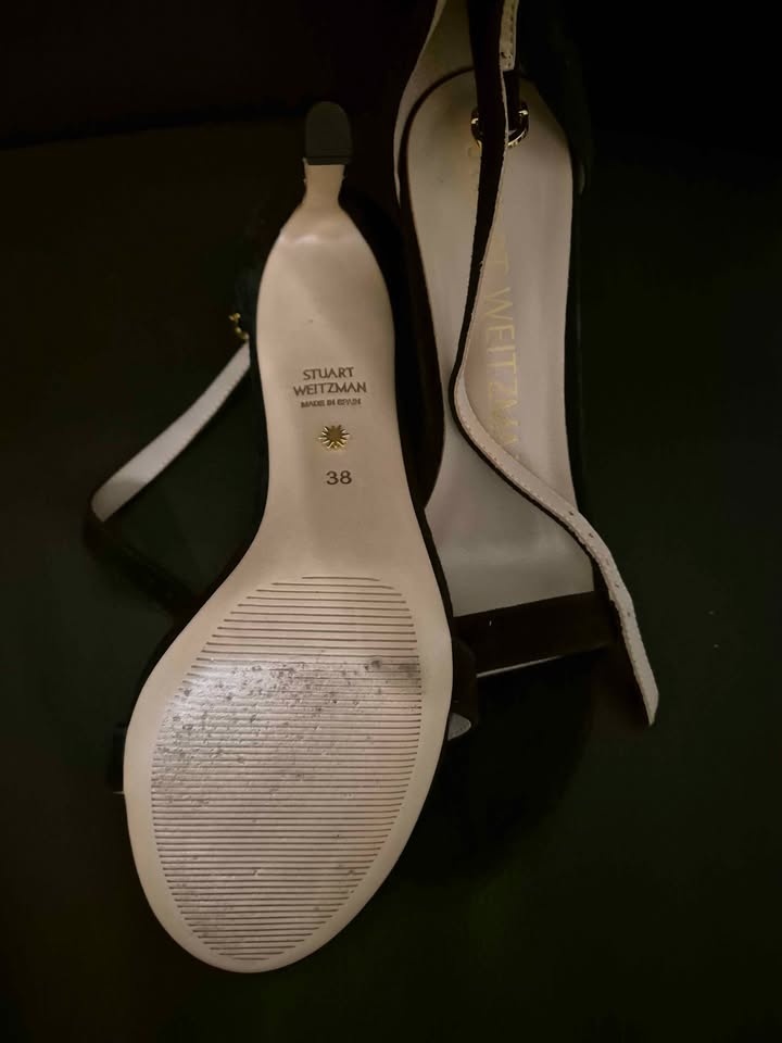 Stuart Weitzman Nudistcurve Heels - photo 4