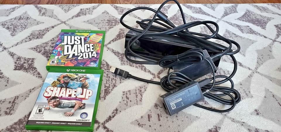 Xbox Kinect With Adapter And Games