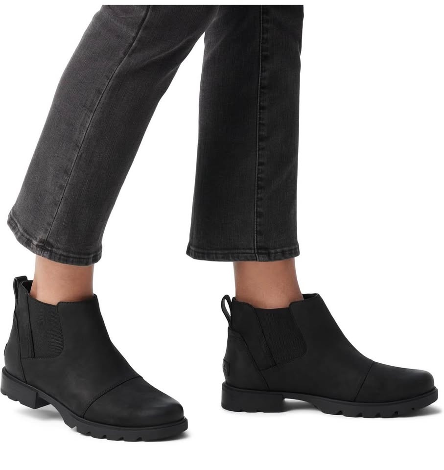 New in box Sorel Emelie III Chelsea WP Boots - Women's Size 8 - photo 2